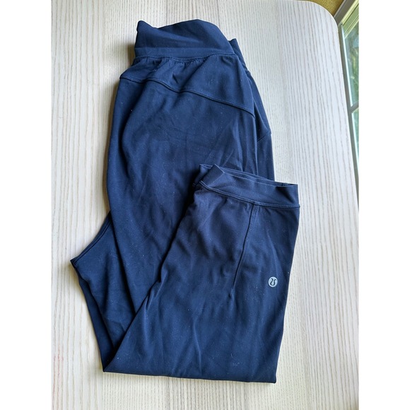 lululemon athletica Pants - Lululemon Women's Capri Leggings Size Size 2 Navy Dark‎ Blue Jogger